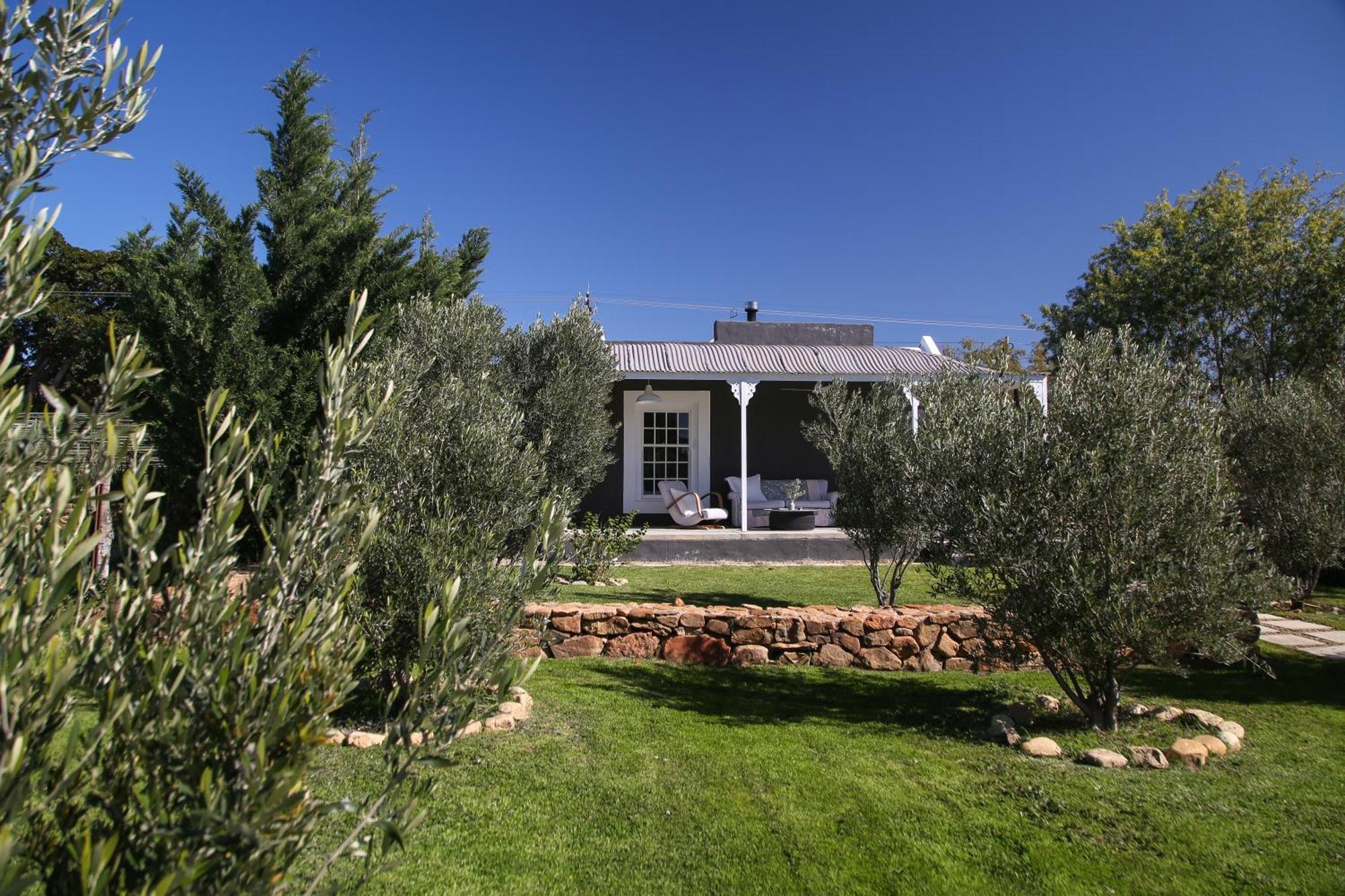 Olive Grove House Hotel Принс Алберт Екстериор снимка